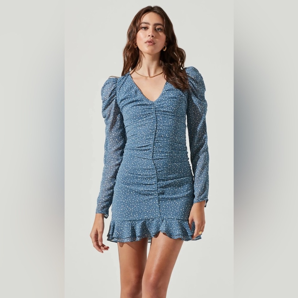 ASTR dress 💙